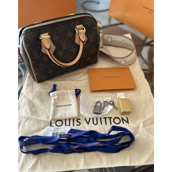 Louis Vuitton Monogram Speedy Bandoulière 20 M46222 Bag NOT FOR SALE - Picture 10 of 13